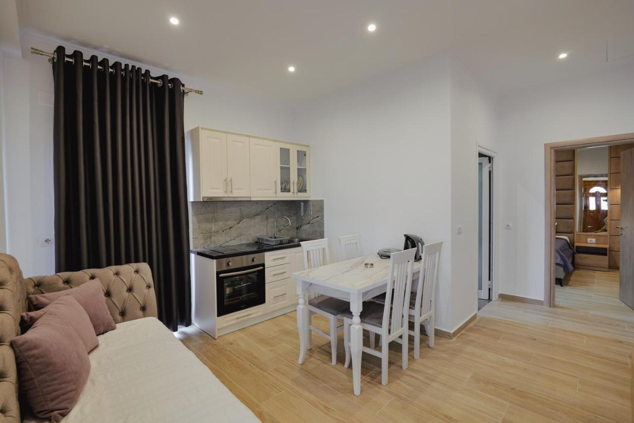 Casa Del Mar Apartment Ksamil Bagian luar foto