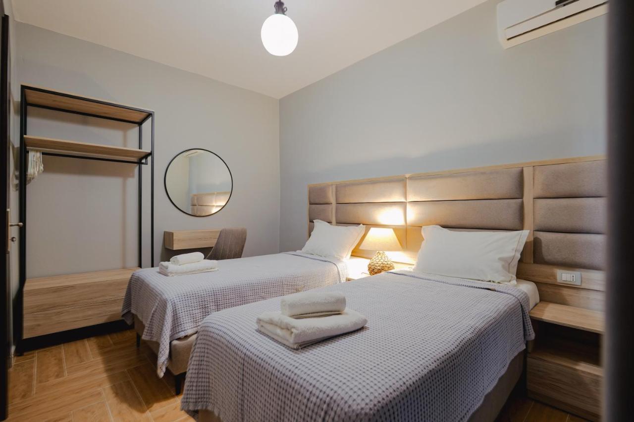 Casa Del Mar Apartment Ksamil Bagian luar foto