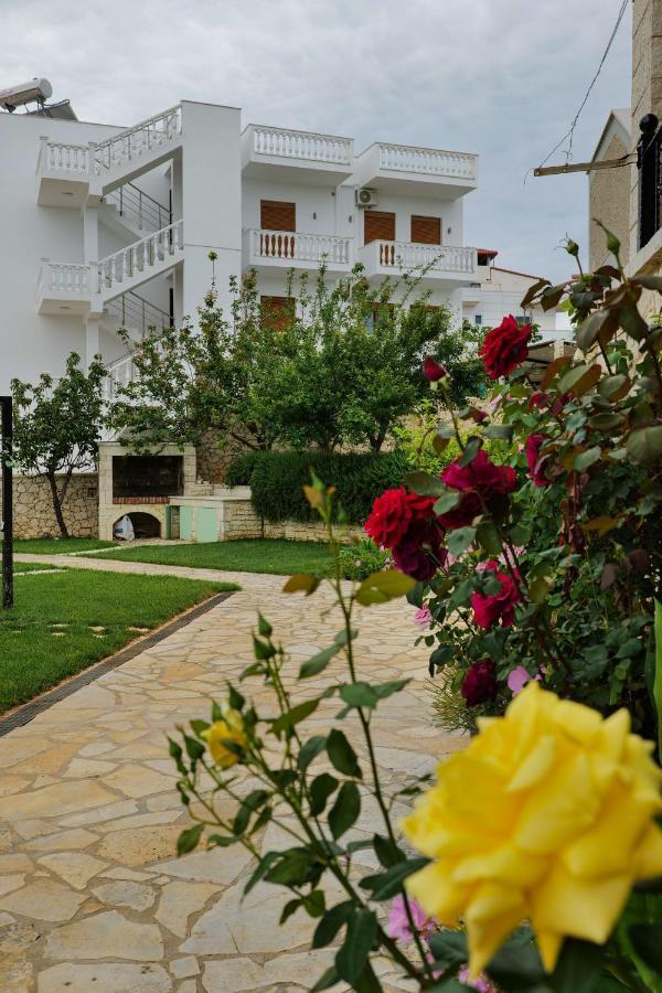 Casa Del Mar Apartment Ksamil Bagian luar foto