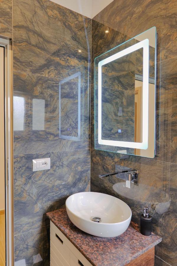 Casa Del Mar Apartment Ksamil Bagian luar foto